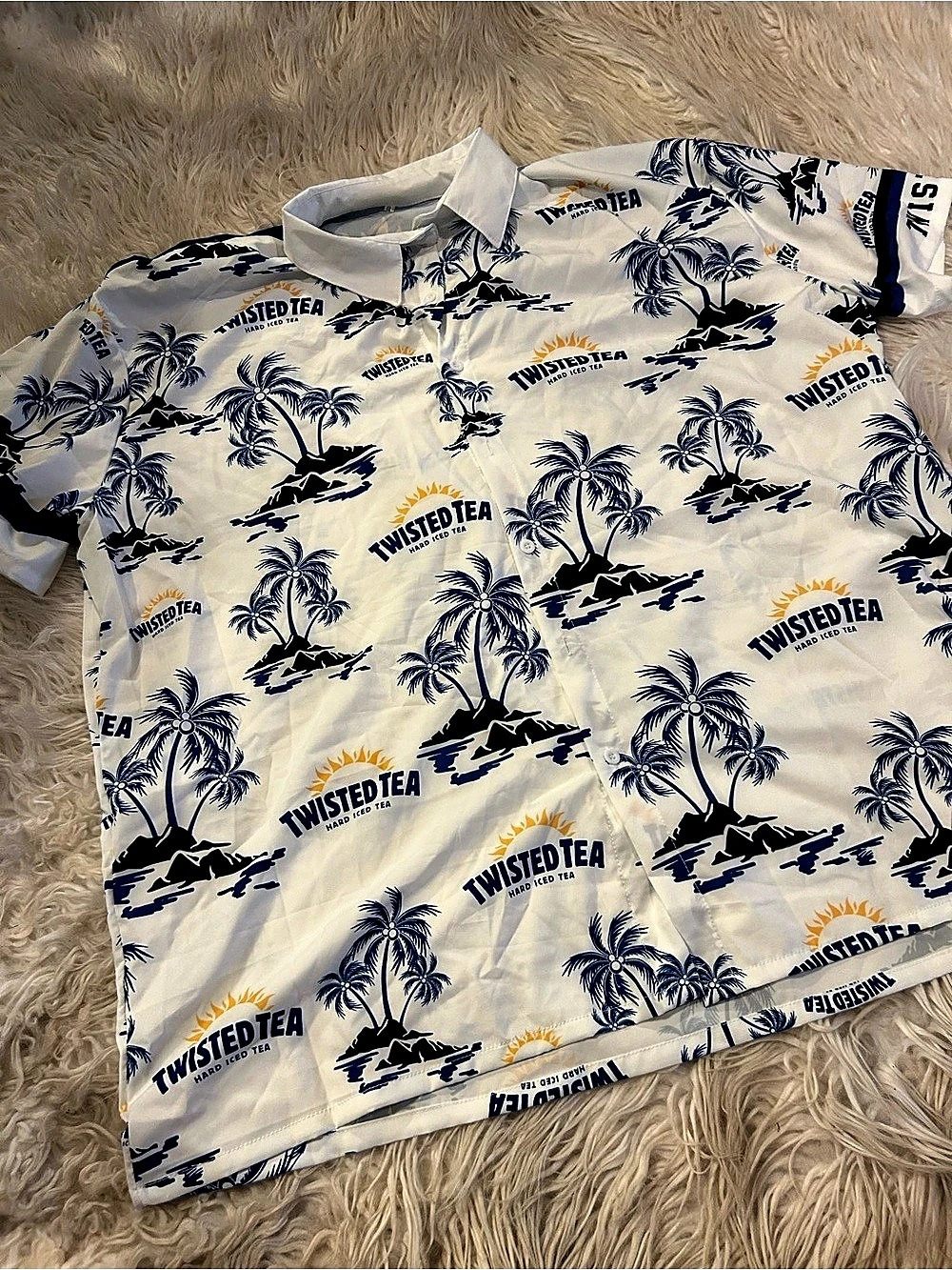 Twisted Tea Men's Graphic Button Down Shirt in White & Blue